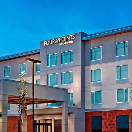 โฟร์ พอยต์ บาย เชอราตัน เอดมันตัน อินเตอร์เนชั่นแนล แอร์พอร์ต Hotel นิสคู ภายนอก รูปภาพ