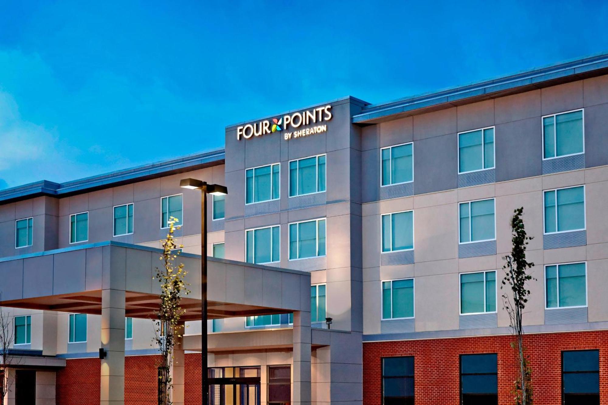 โฟร์ พอยต์ บาย เชอราตัน เอดมันตัน อินเตอร์เนชั่นแนล แอร์พอร์ต Hotel นิสคู ภายนอก รูปภาพ