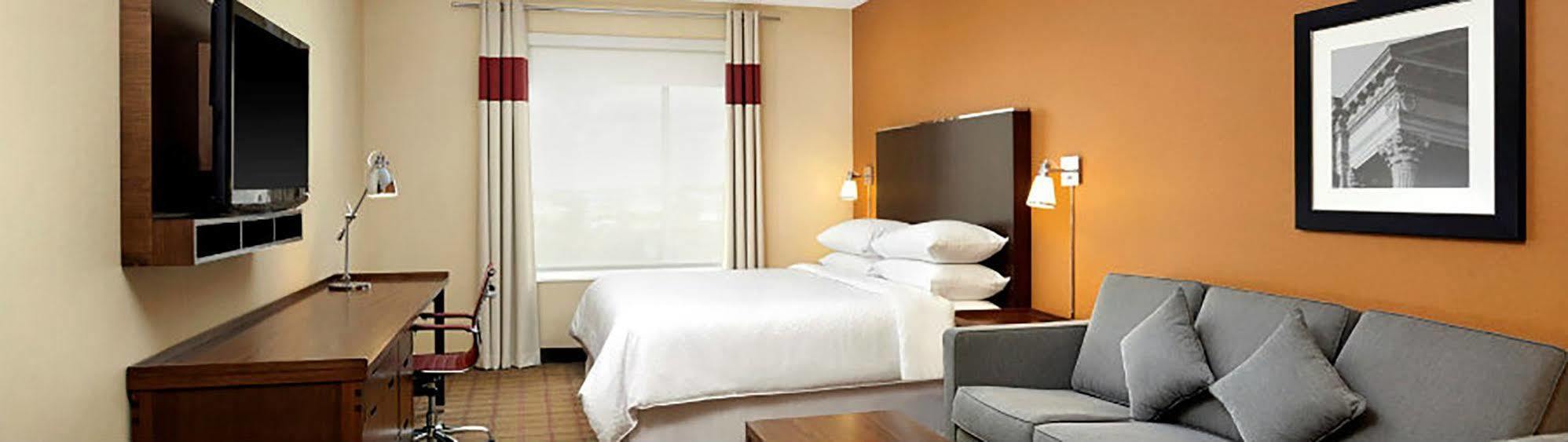 โฟร์ พอยต์ บาย เชอราตัน เอดมันตัน อินเตอร์เนชั่นแนล แอร์พอร์ต Hotel นิสคู ภายนอก รูปภาพ